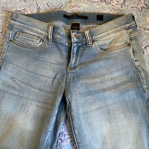 SP Black distressed ankle denim